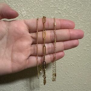 Elegant Gold Chain Necklace